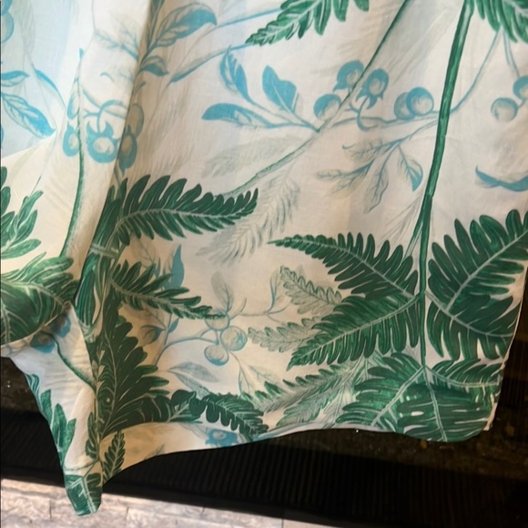 H&M Teal and Beige Linen Blend Shorts size Medium - Picture 6 of 9